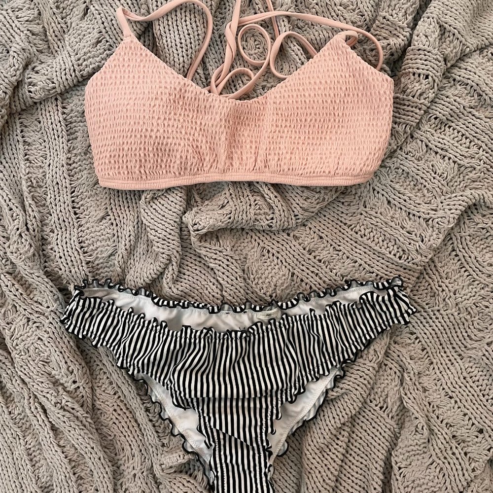Medium Hollister Bikini
